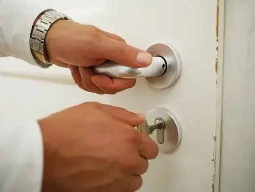 Broken-Key-Extraction--in-Mesa-Arizona-broken-key-extraction-mesa-arizona.jpg-image
