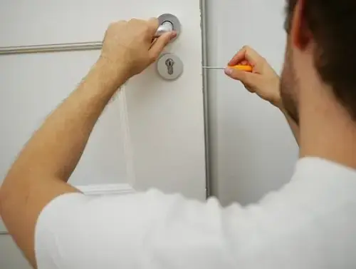 Lock-Repair--in-Buffalo-New-York-lock-repair-buffalo-new-york.jpg-image